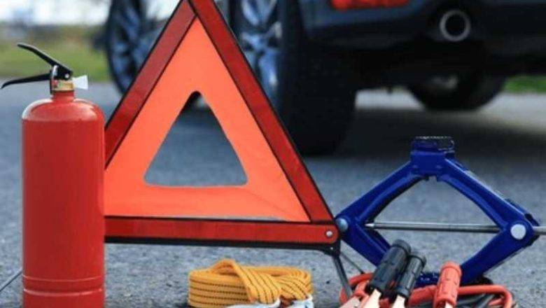 Oprema, ki jo mora imeti voznik v avtomobilu v skladu z zakonodajo države